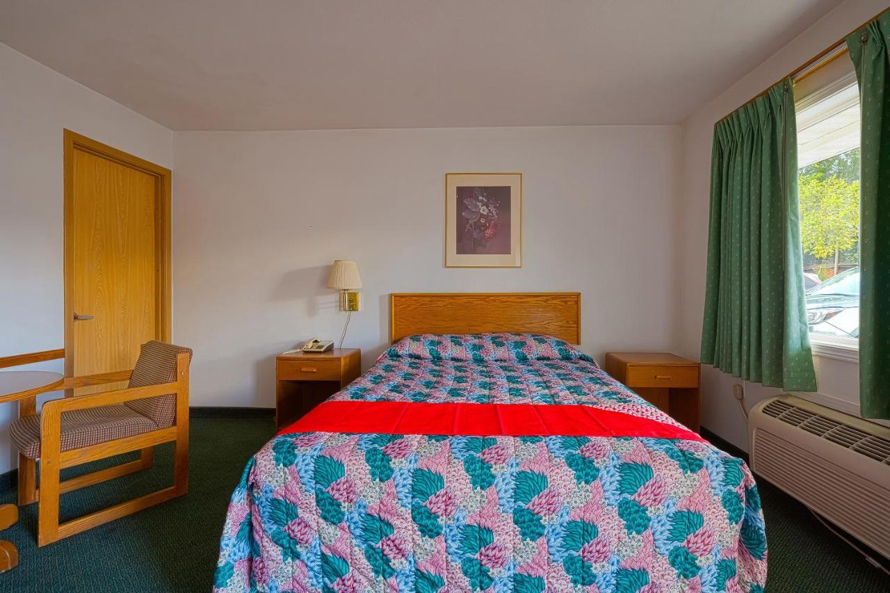Oyo Riverside Inn John Day Or エクステリア 写真