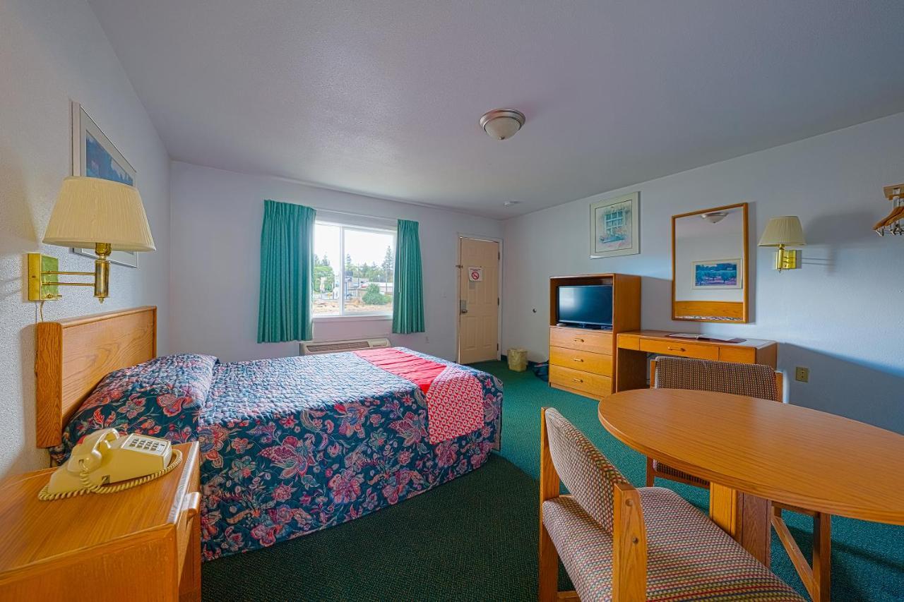 Oyo Riverside Inn John Day Or エクステリア 写真