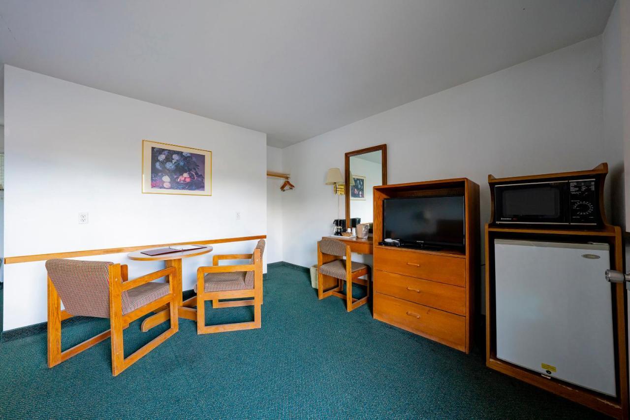 Oyo Riverside Inn John Day Or エクステリア 写真